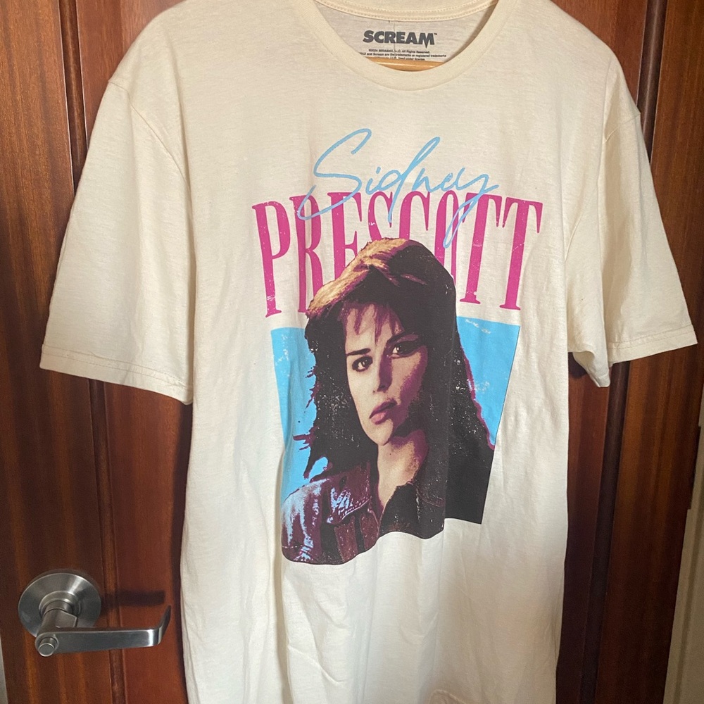 Scream Sidney Prescott Graphic Tee MENS LARGE